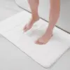 Weisse Badematte Gross mit gerippter Struktur, ideal für Badewanne, rutschfest und weich.
