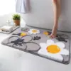Badezimmerteppich mit Blumenmuster, grau-weiß-gelb, weich, für Bad und Dusche.