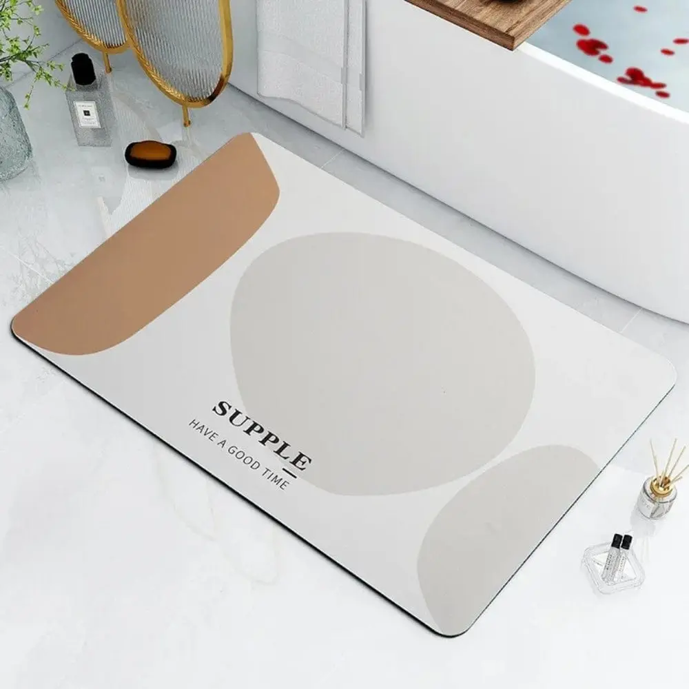 Modernes Badezimmerteppich Design mit geometrischen Mustern und Schriftzug SUPPLE.