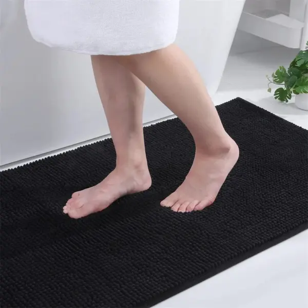 Schwarzer Badezimmerteppich dünn mit Textur, ideal für Badezimmer, weich und rutschfest.