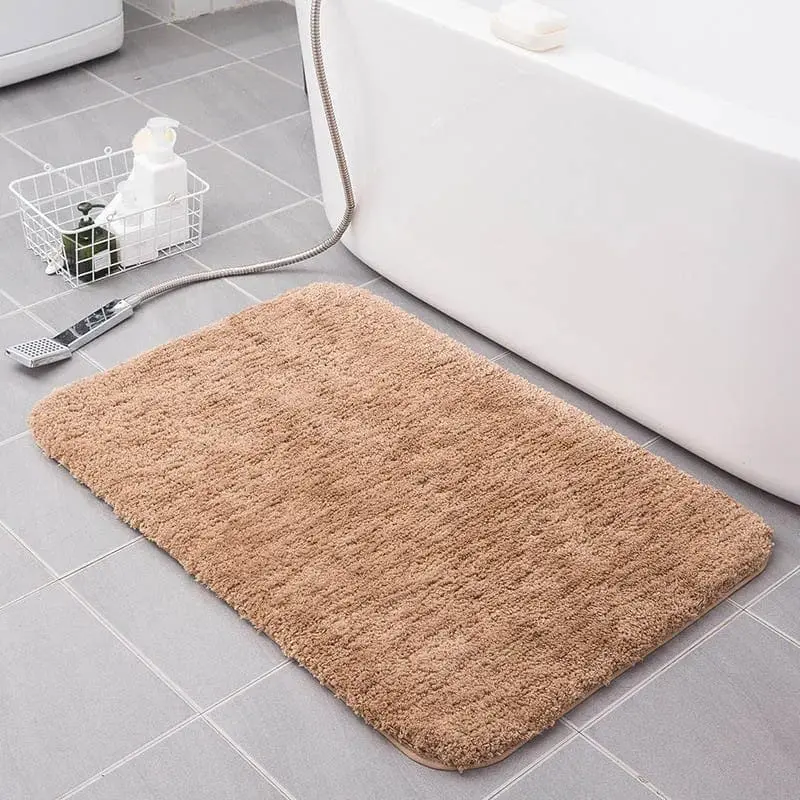 Badezimmerteppich XXL beige, weicher Badteppich mit langem Flausch, ideal für grosses Badezimmer.