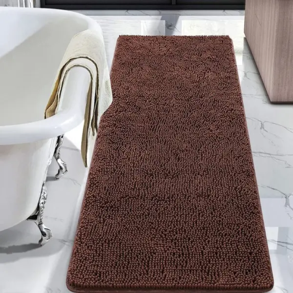 Badteppich Braun mit Shaggy-Struktur im Badezimmer, ideal für Badematte und Nassraum.