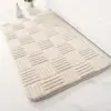 Badteppich mit geometrischem Muster, cremefarben, für Badezimmer, weich und rutschfest.