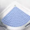 Blauer Badteppich für Eckdusche mit rutschfesten Punkten, ideal für Badezimmer.