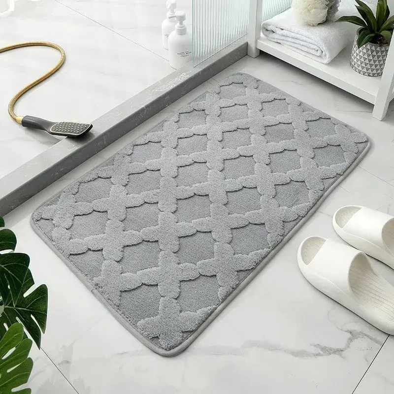 Saugfähiger Badteppich Mikrofaser grau mit Muster, ideal für Badezimmer.