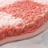 Badteppich Zug rosa-weiss, weicher Kurzflor, rutschfest, Badematte für Badezimmer.