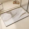 Diatomit Badteppich grosse Grösse mit abstraktem Marmor-Muster in Beige und Grau, ideal für modernes Badezimmer.