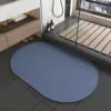 Japanischer Diatomit-Teppich blau oval, Badezimmermatte mit natürlicher Absorptionsfunktion.