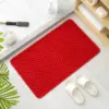 Rutschfester Badteppich grosse Grösse rot, rutschsicher für Badezimmer mit Textur.