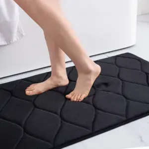 Sehr Dicker Badteppich
