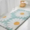 Skandinavischer Badteppich mit Doldenblumenmuster, hellblau-weiß, weiches Material für Badezimmer.