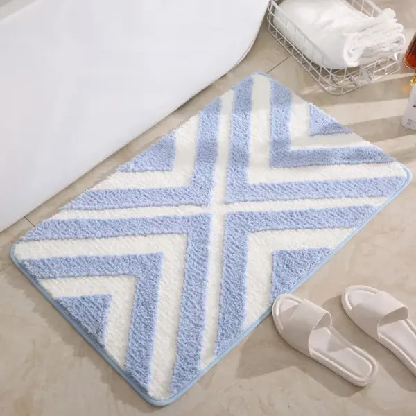 Vintage Badteppich mit blau-weißem geometrischem Muster, weiches Material, ideal für Badezimmer.