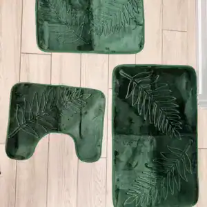 Badematten-Set in Dunkelgrün mit Blattprägung